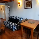 Duplex-chalet Entre Et Montagne Avec Balcon 아파트 *