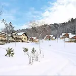 Duplex-chalet Entre Et Montagne Avec Balcon * 러그린