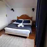 Duplex-chalet Entre Et Montagne Avec Balcon 아파트 러그린