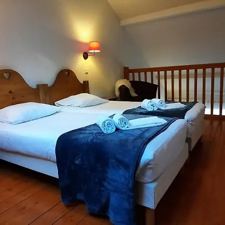 Duplex-chalet Entre Et Montagne Avec Balcon *