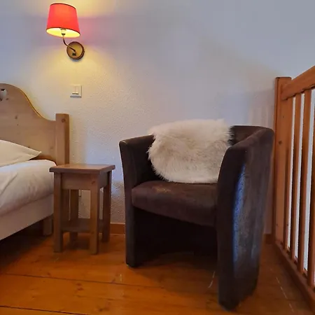 Duplex-chalet Entre Et Montagne Avec Balcon Lugrin